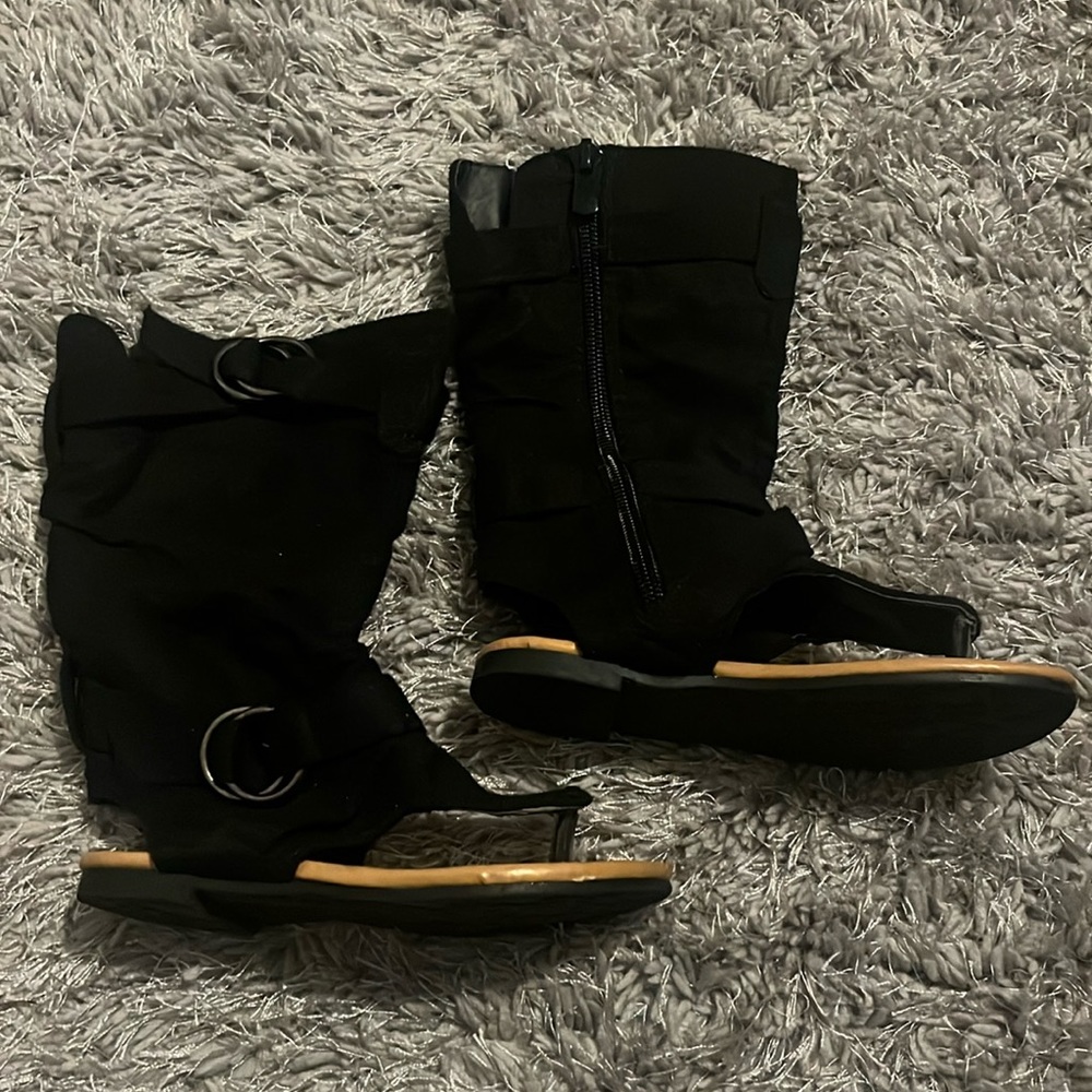 Zip up toddler high sandals suede-like material